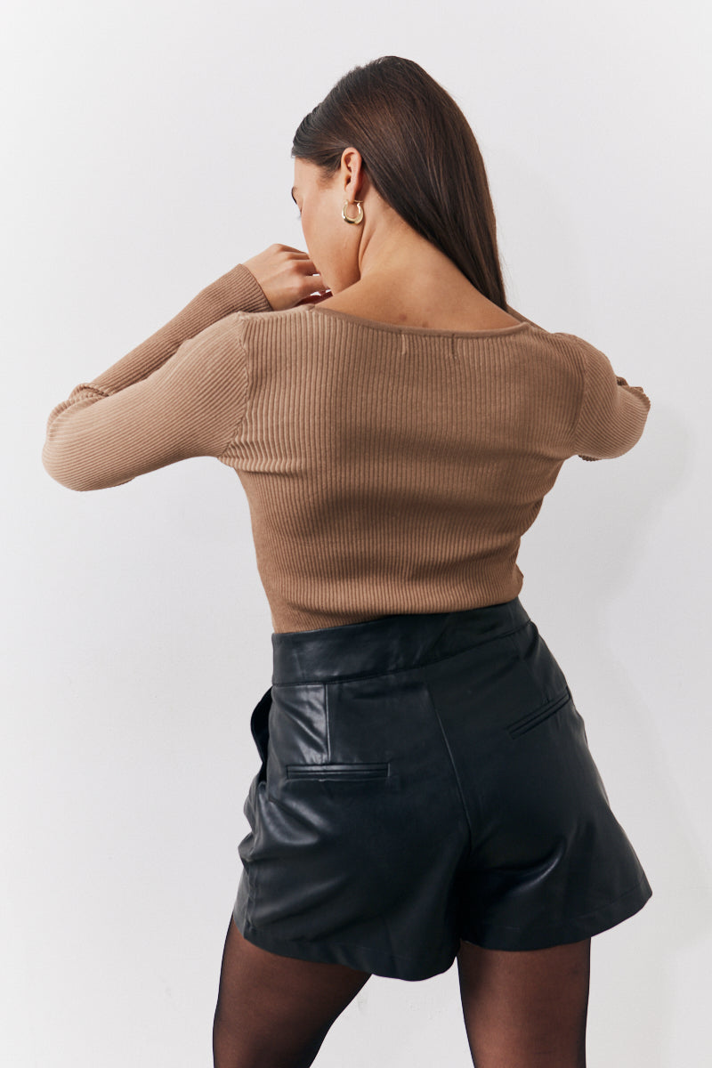Camel Rib Knitted Scoop Neck Long Sleeve Top